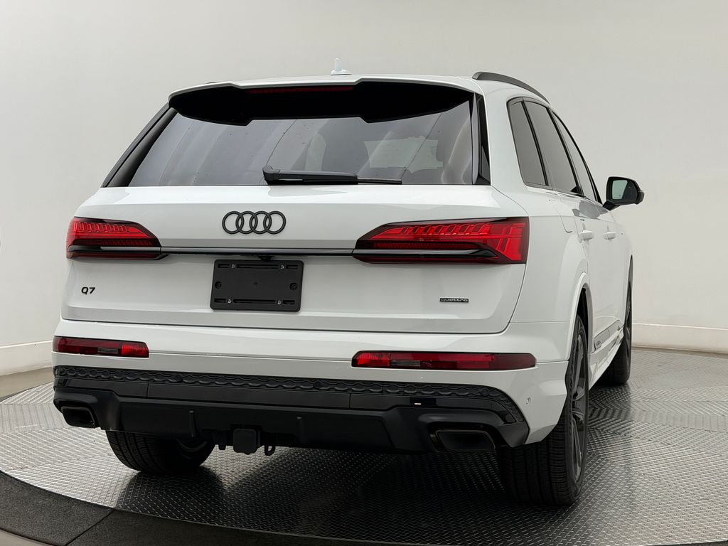 Thumbnail: 2026 Audi Q7 - 7
