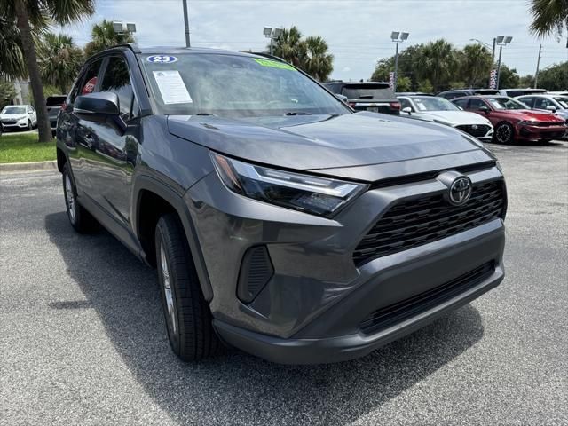 2023 Toyota RAV4 XLE 10