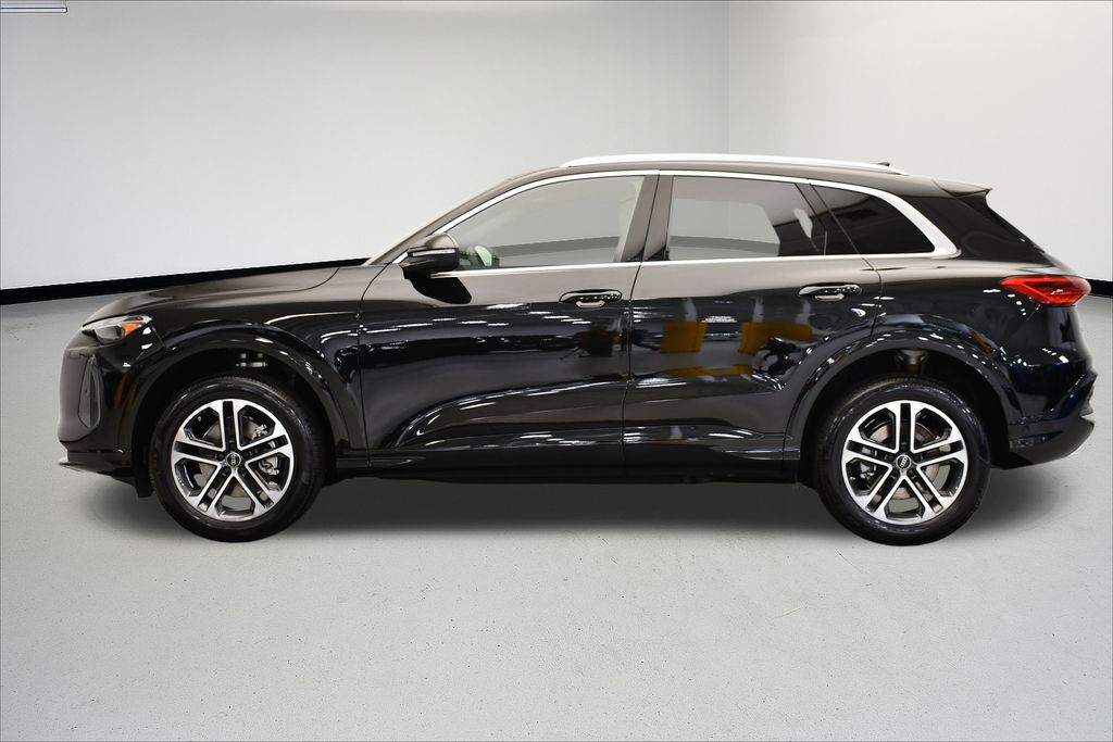 Thumbnail: 2025 Audi Q5 - 2