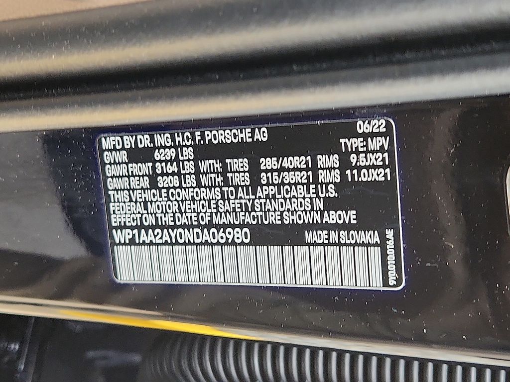 Thumbnail: 2022 Porsche Cayenne - 28