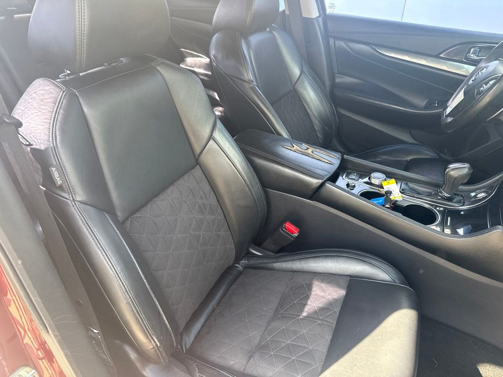 2017 Nissan Maxima 3.5 SR