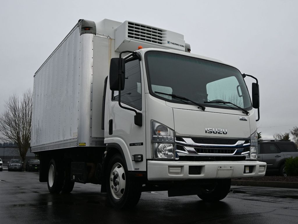 2016 Isuzu DSL REG AT 