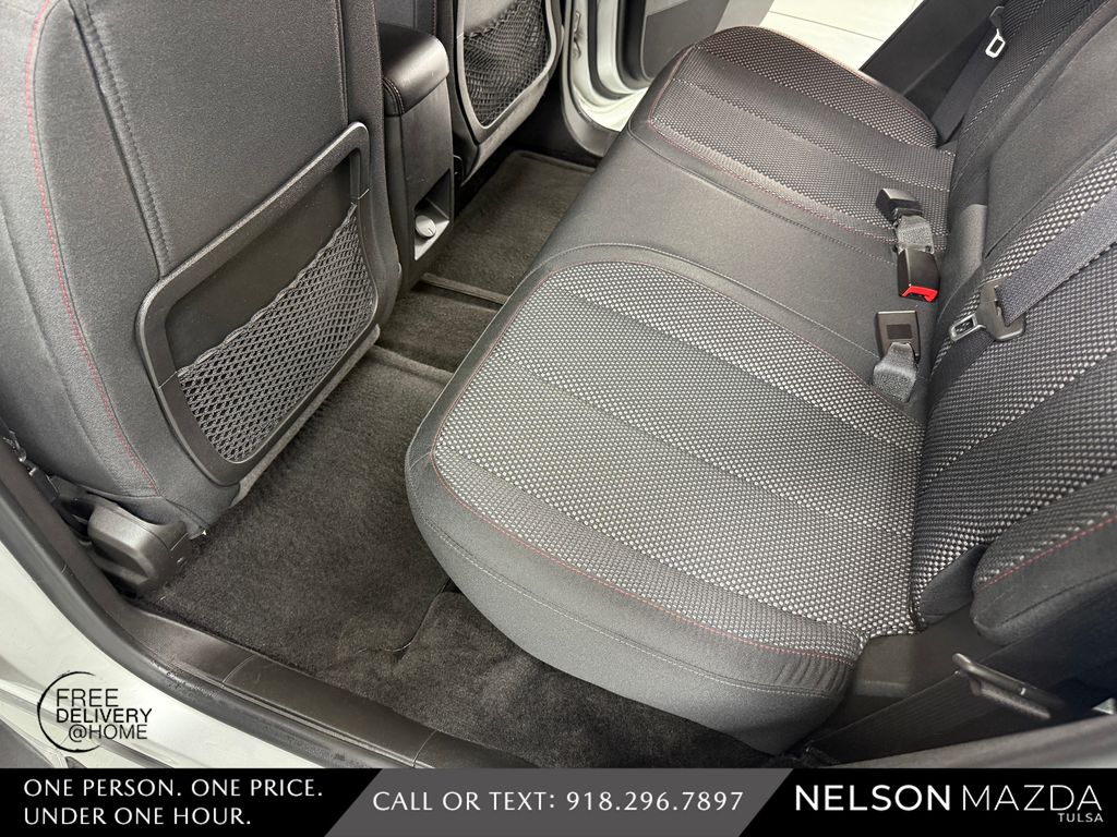 Used 2016 Silver Chevrolet LT image 36