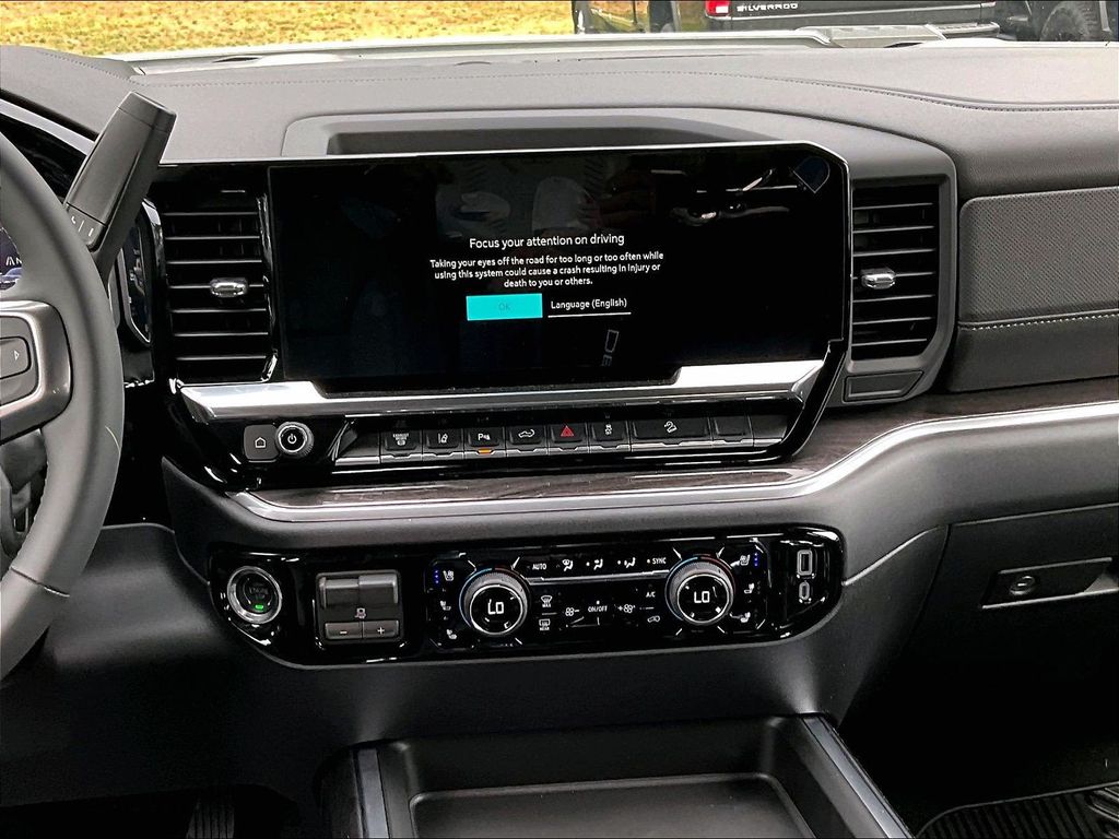 2026 Chevrolet Silverado 2500HD — photo 13