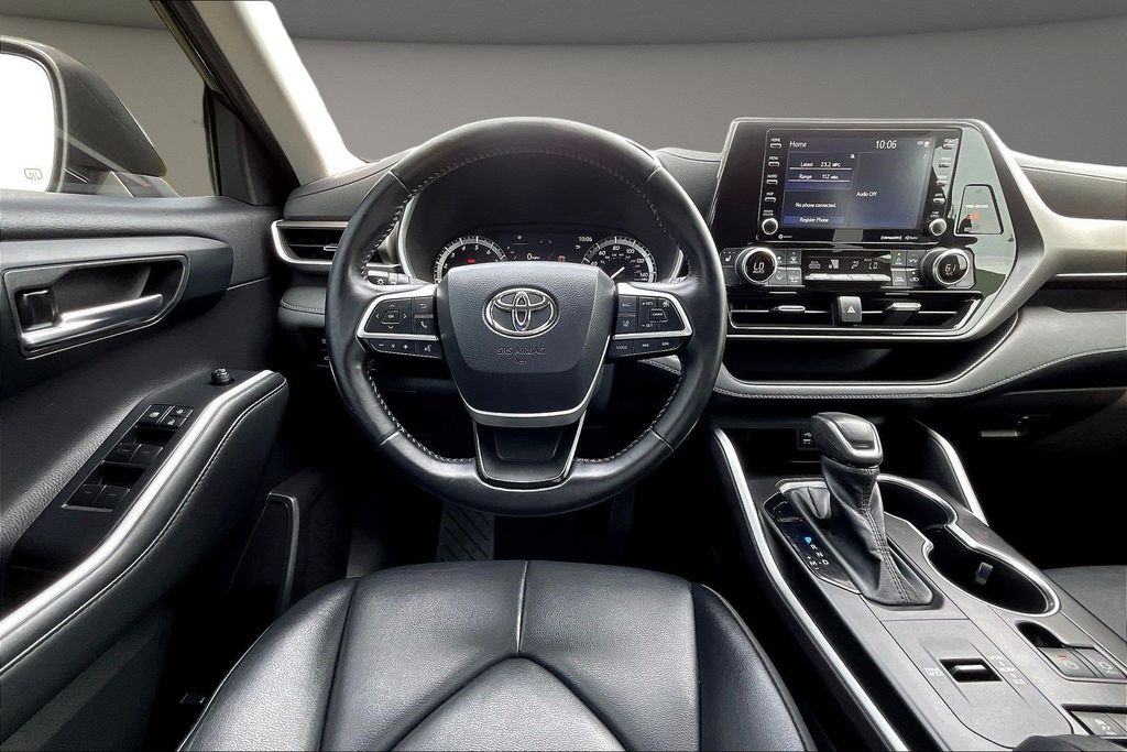 Used 2022 Toyota Highlander SUV