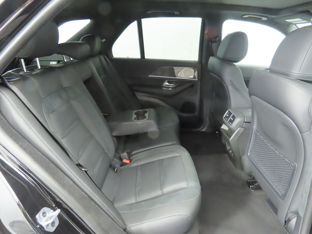 2025 Mercedes-Benz GLE 63 AMG 24