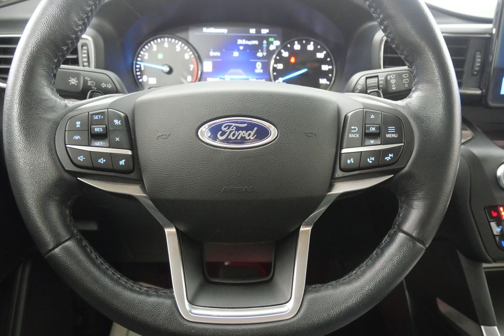 2020 Ford Explorer Limited 24
