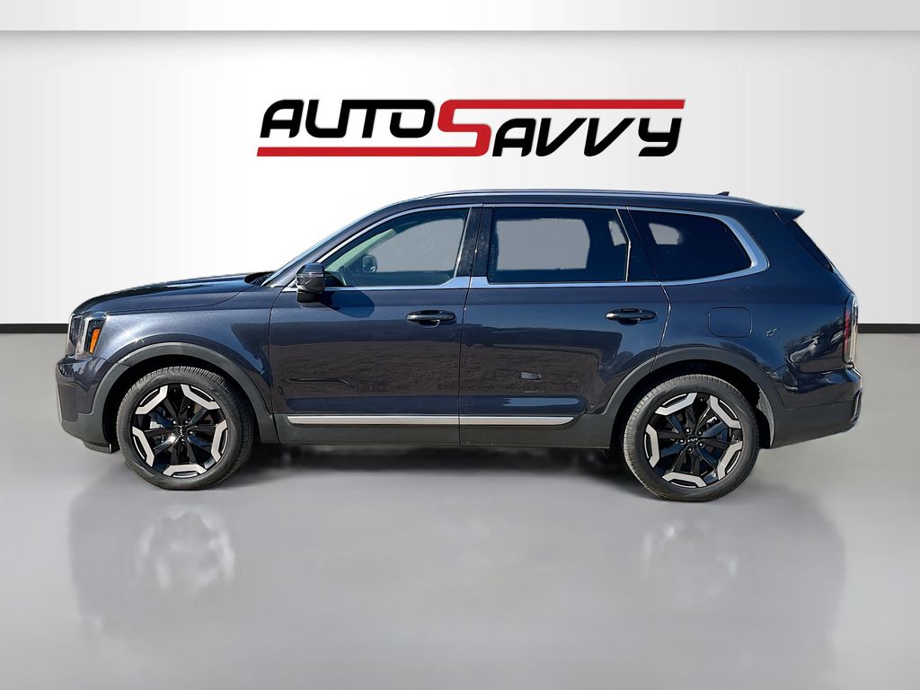 Used 2025 Gray Kia EX image 4