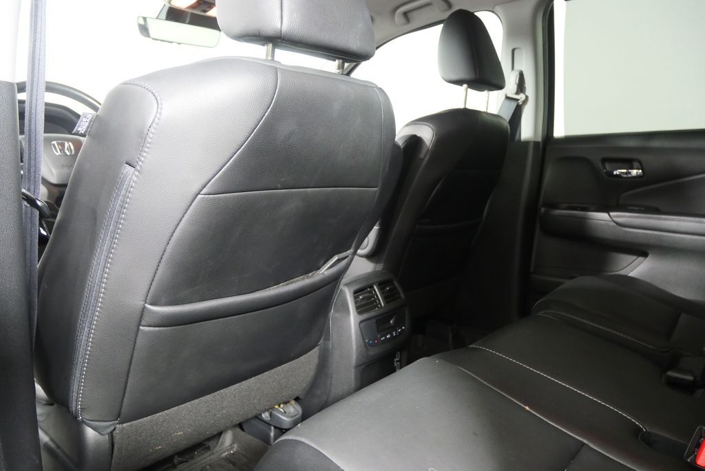 2021 Honda Pilot Special Edition 17