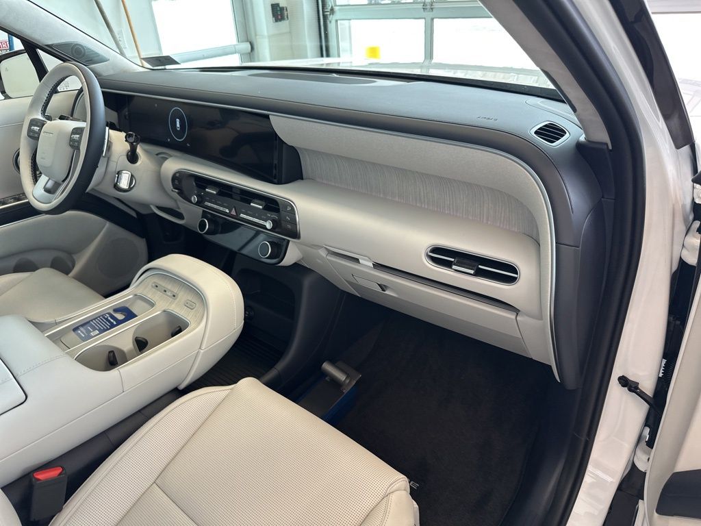 New 2026 White Hyundai Calligraphy image 17