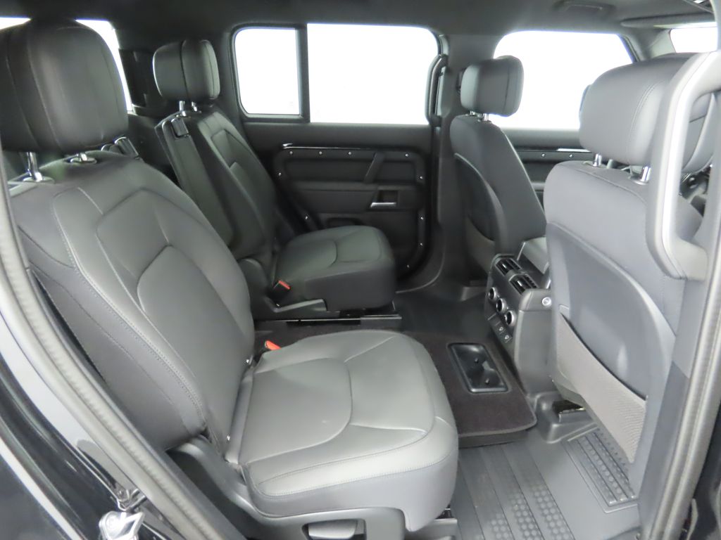Thumbnail: 2025 Land Rover Defender - 22