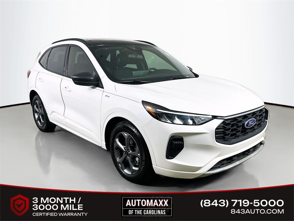 2023 Ford Escape ST-Line FWD