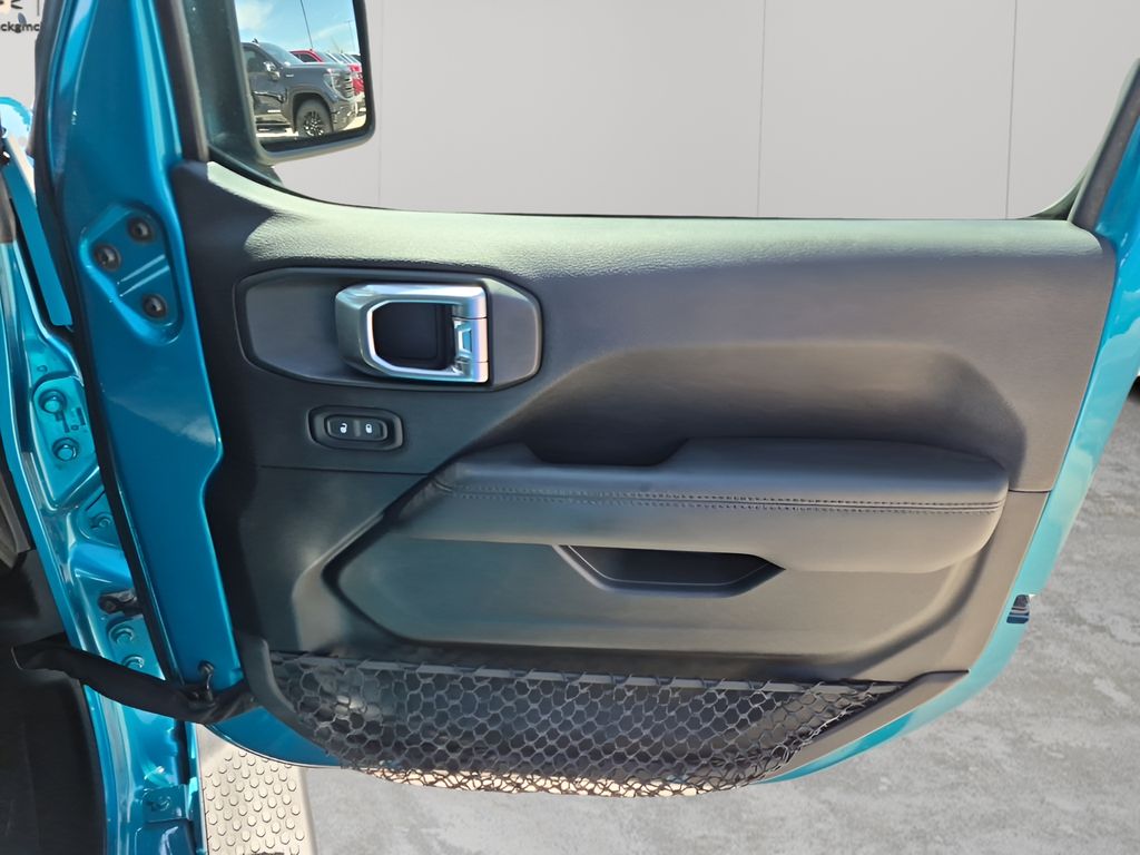 Used Car 2020 Jeep Wrangler  Unlimited Sahara For Sale Under $25,000 In Austin, Texas