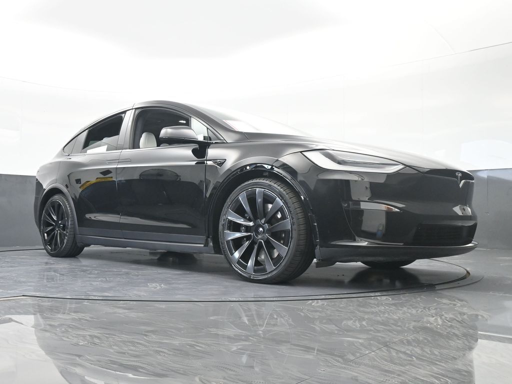 Used 2022 Black Tesla Plaid image 58