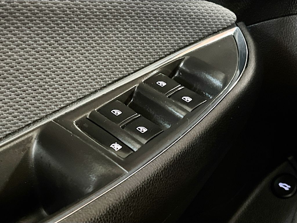 Used 2019 Silver Chevrolet LT image 17
