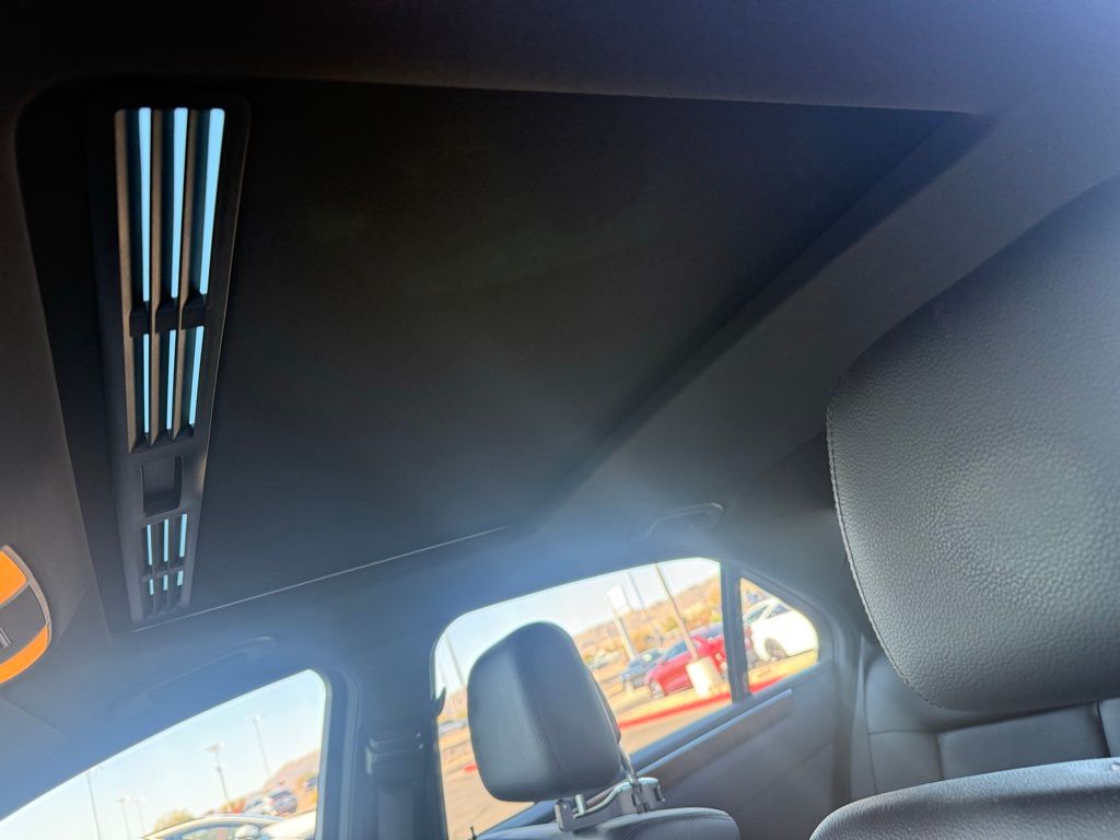 Thumbnail: 2010 Mercedes-Benz E-Class - 10