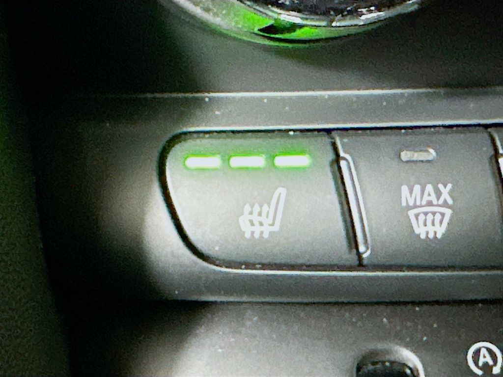 Thumbnail: 2023 MINI Cooper - 21