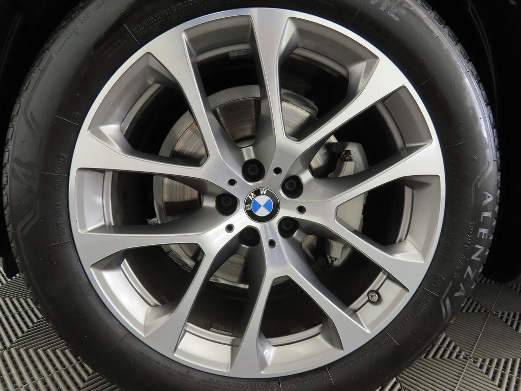 Thumbnail: 2019 BMW X5 - 30