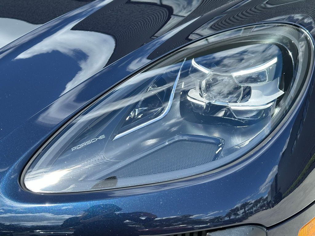 Thumbnail: 2021 Porsche Macan - 13