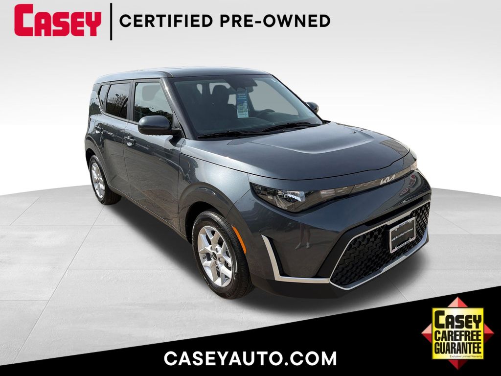 Gray 2025 Kia Soul LX FWD SUV / Crossover Front-Wheel Drive Continuously Variable Transmission