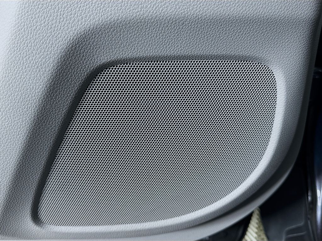 Thumbnail: 2018 Honda Pilot - 18