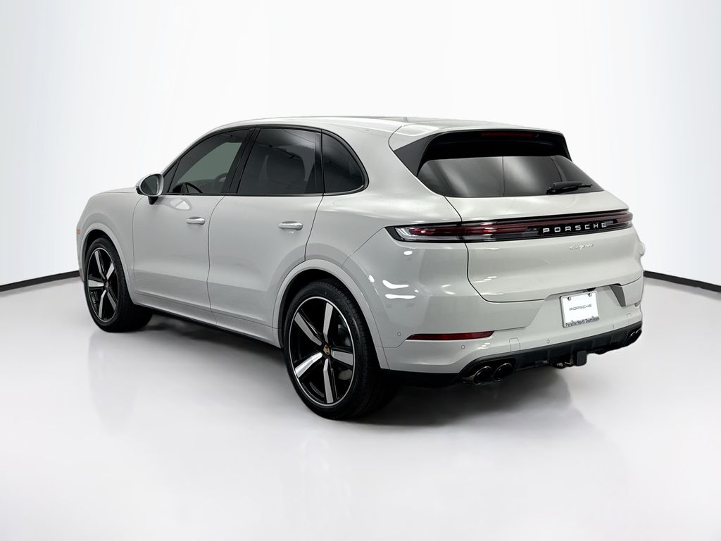 Thumbnail: 2026 Porsche Cayenne - 3