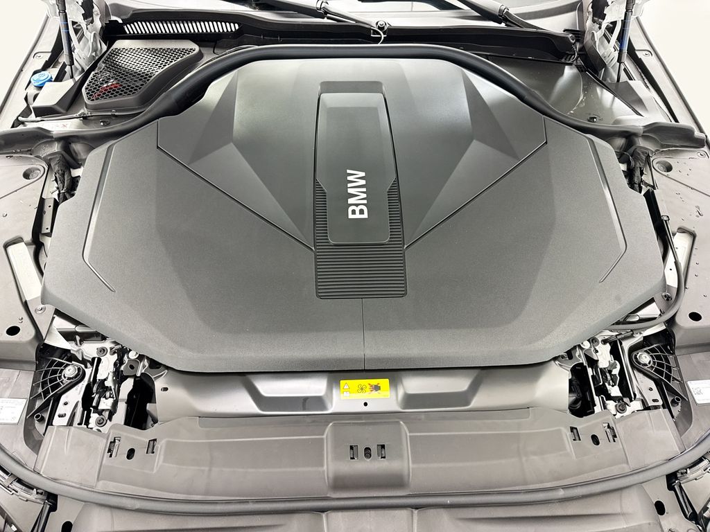 Thumbnail: 2026 BMW i5 - 28