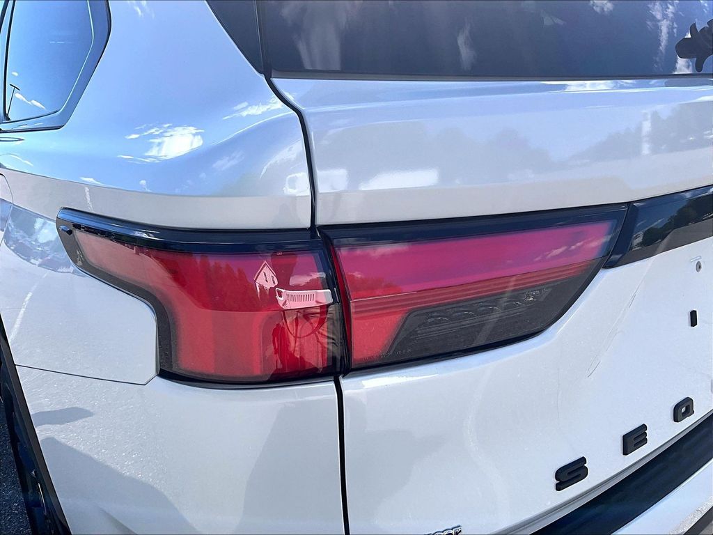 2024 Toyota Sequoia — photo 35