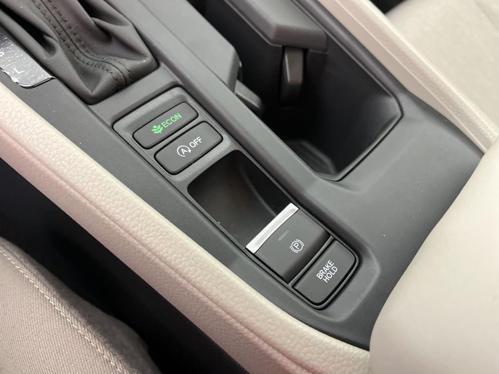 Thumbnail: 2025 Honda Accord - 32