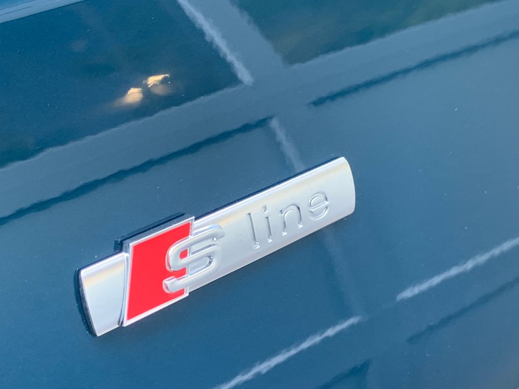 Thumbnail: 2026 Audi Q3 - 5