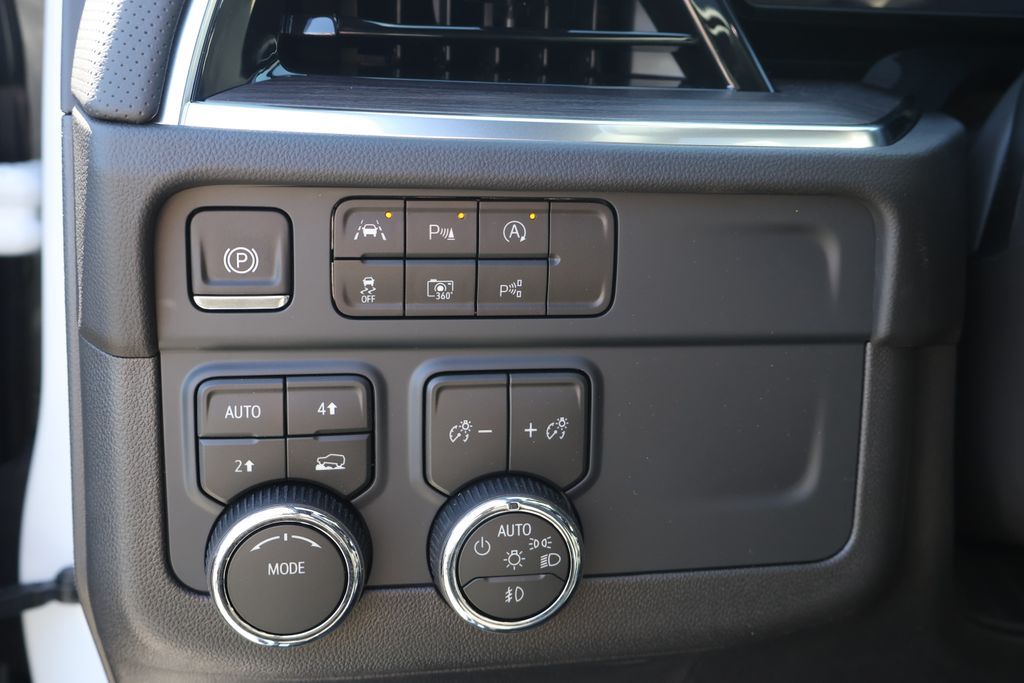 Thumbnail: 2026 Chevrolet Tahoe - 22