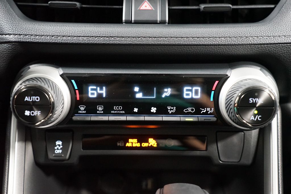 Thumbnail: 2025 Toyota RAV4 - 20