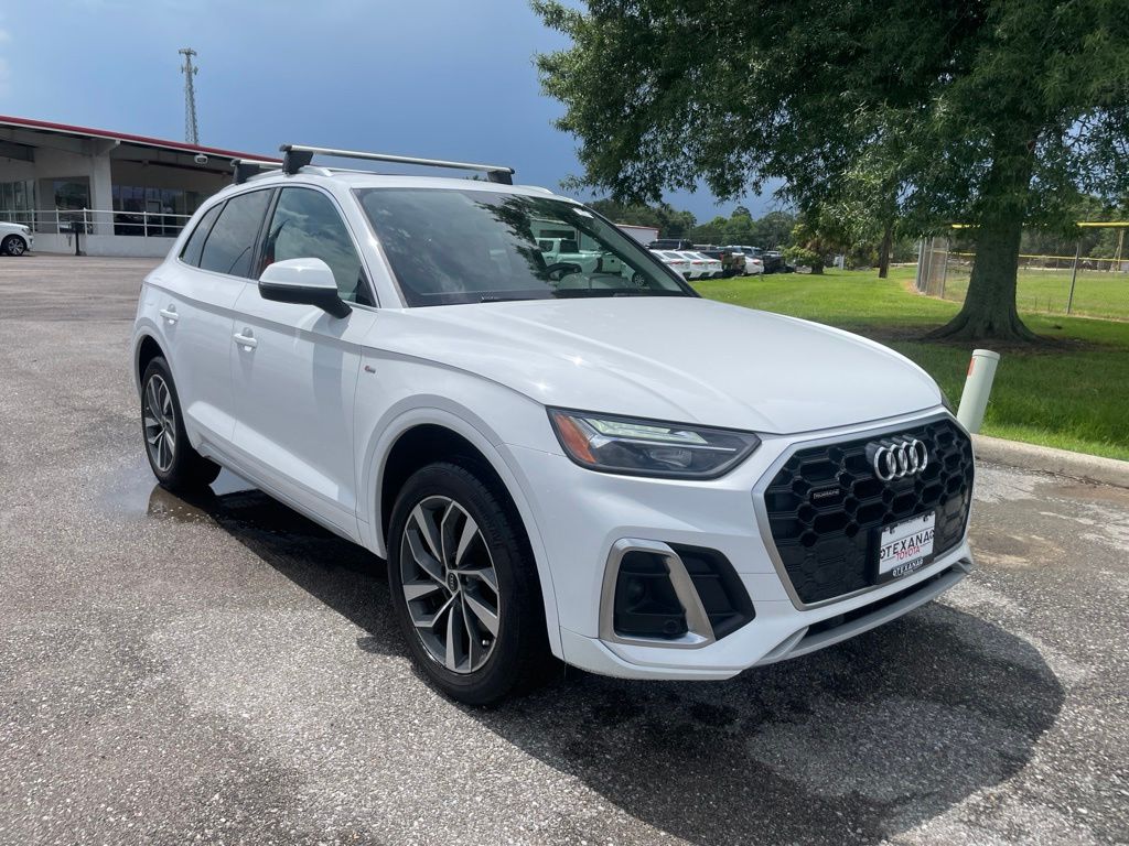White 2024 Audi Q5 SUV / Crossover All-Wheel Drive 7-Speed Automatic