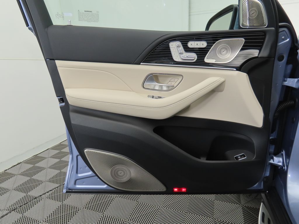 Thumbnail: 2026 Mercedes-Benz GLS - 25