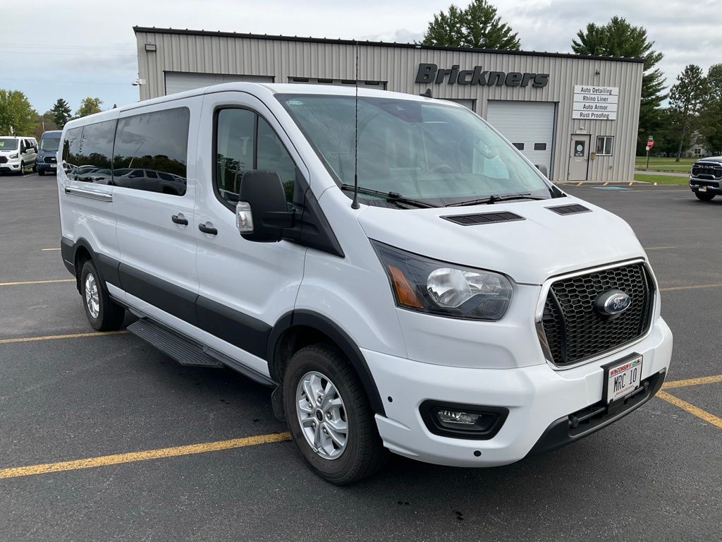 2025 Ford Transit Passenger 350 XLT Low Roof LB RWD
