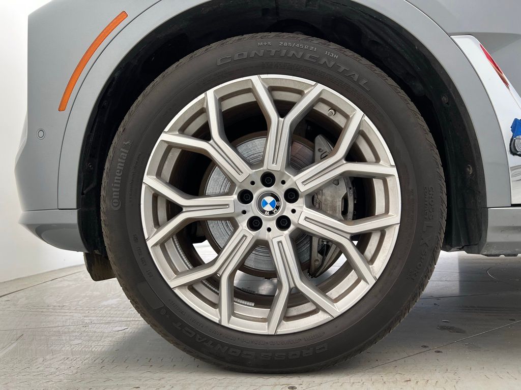 Thumbnail: 2024 BMW X7 - 24