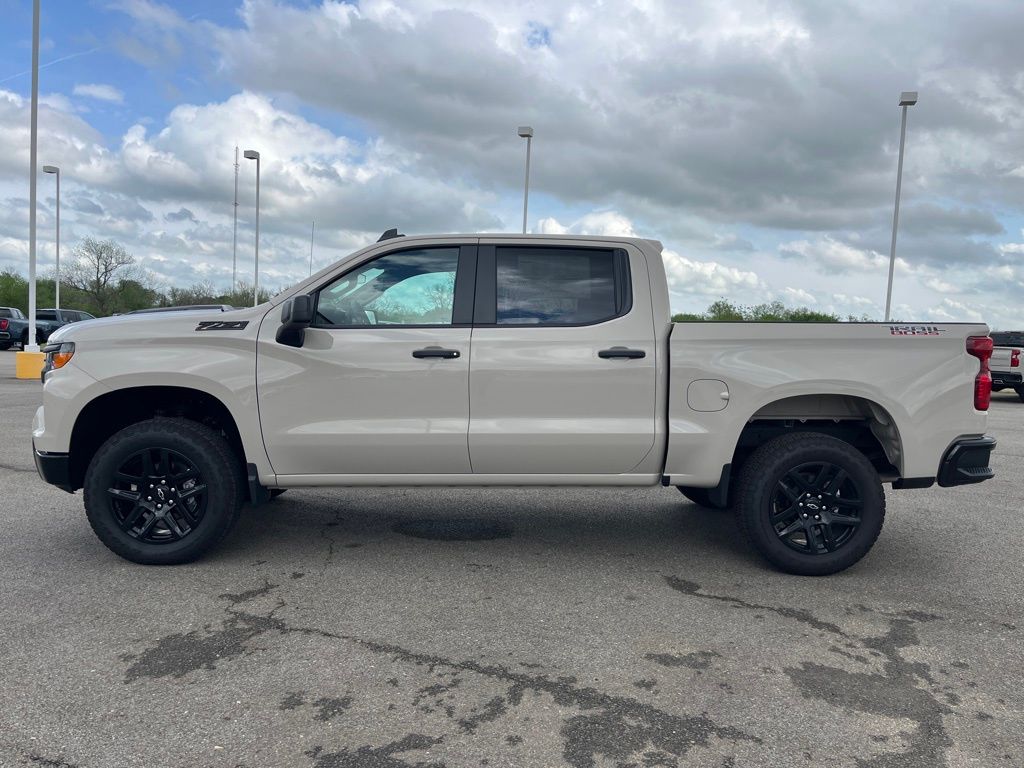 View vehicle photo 2