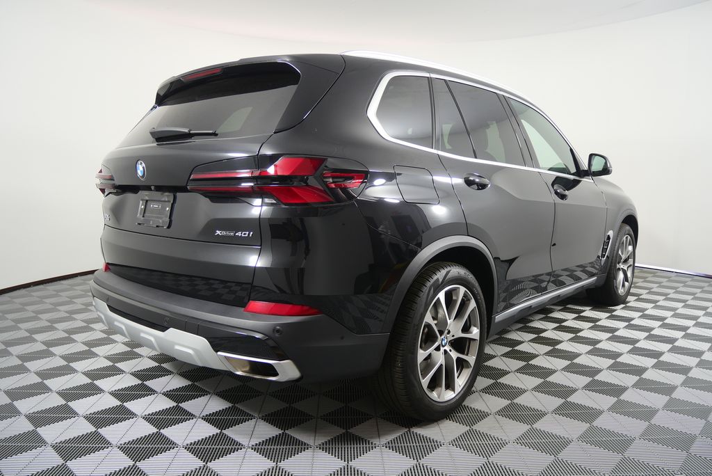 Thumbnail: 2024 BMW X5 - 3