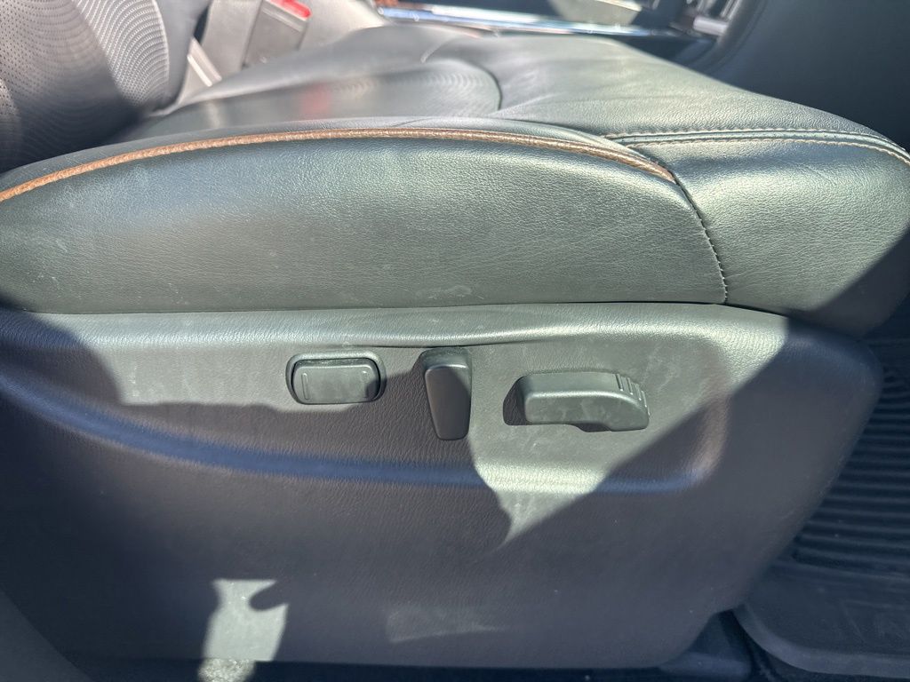 2017 Nissan Armada Platinum