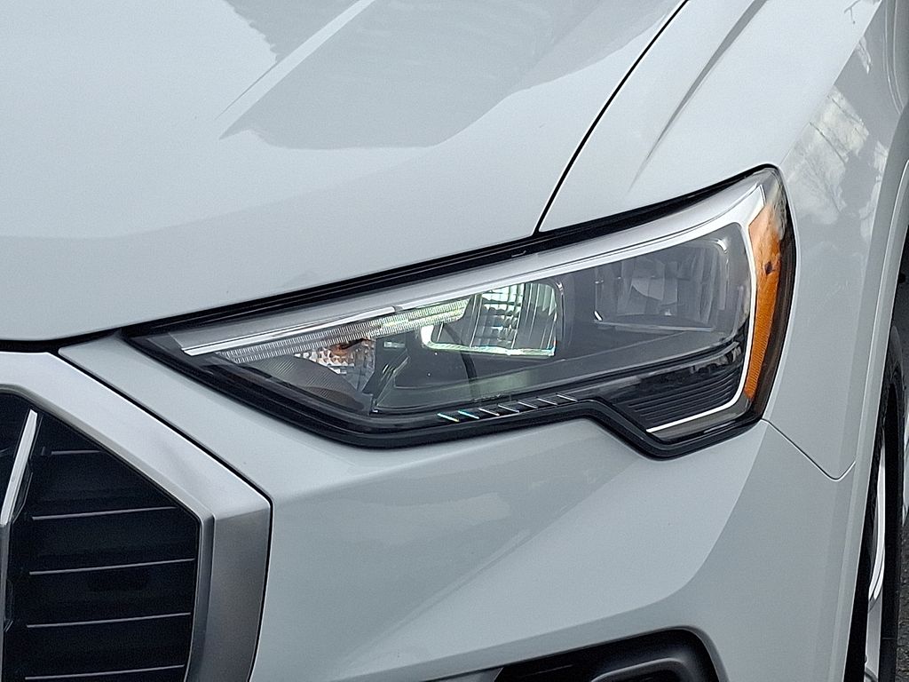 Thumbnail: 2022 Audi Q3 - 9