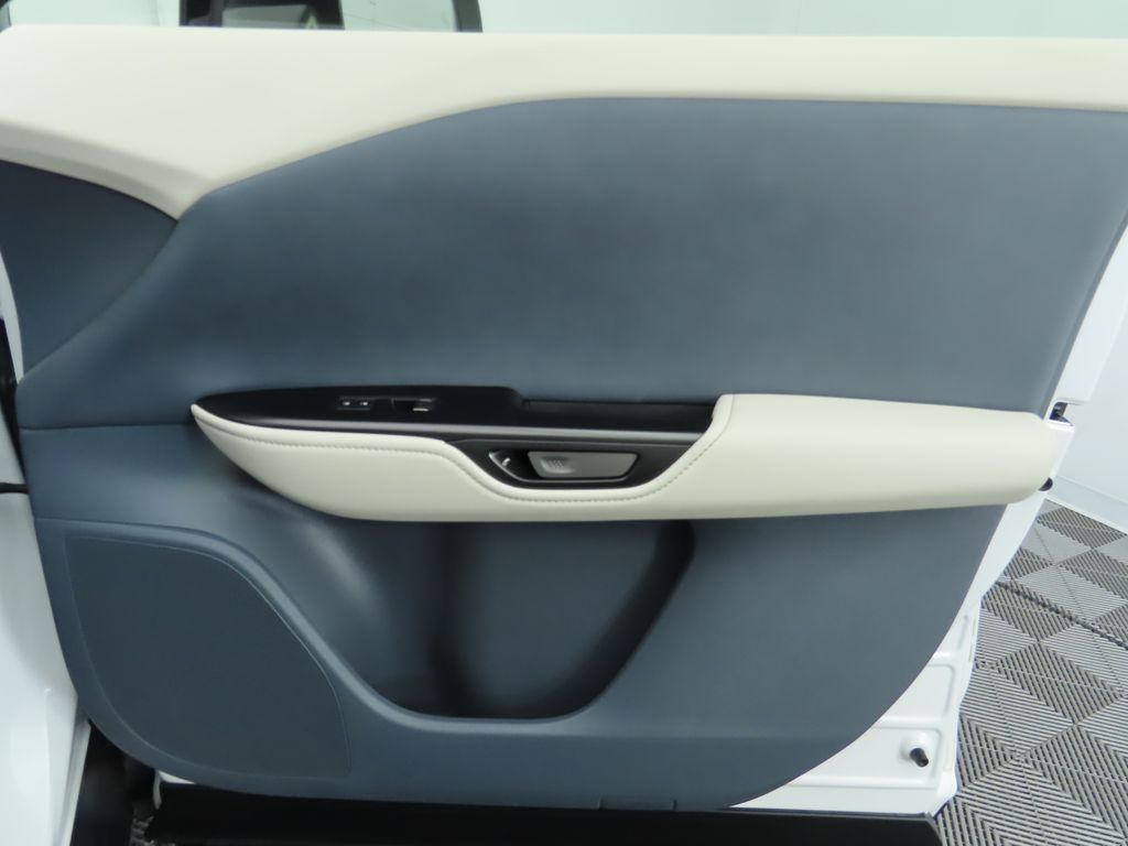 2024 Lexus RZ 300e 26