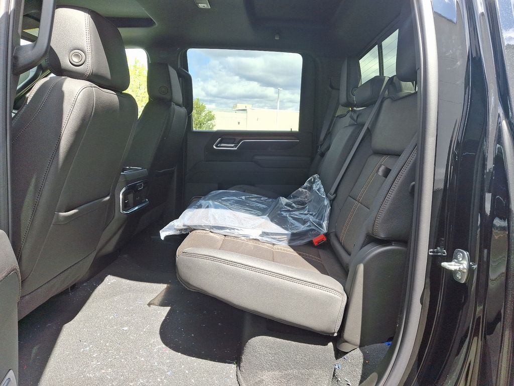 2025 Chevrolet Silverado 2500 High Country 5