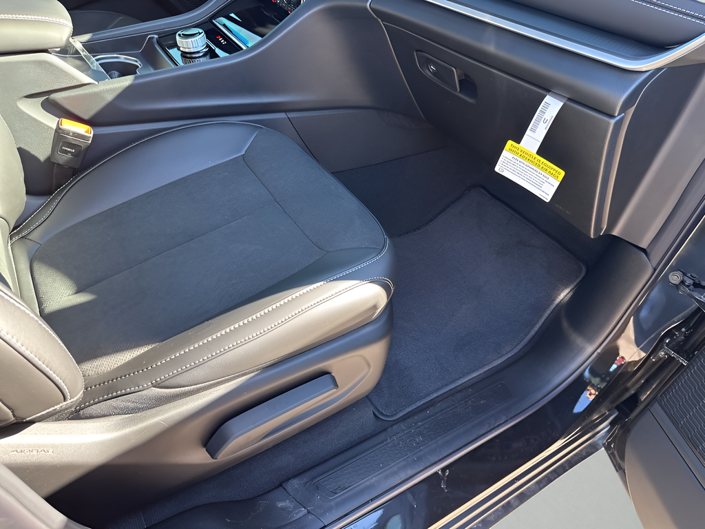 New Car 2025 Jeep Grand Cherokee  For Sale Under $40,000 In Austin, Texas