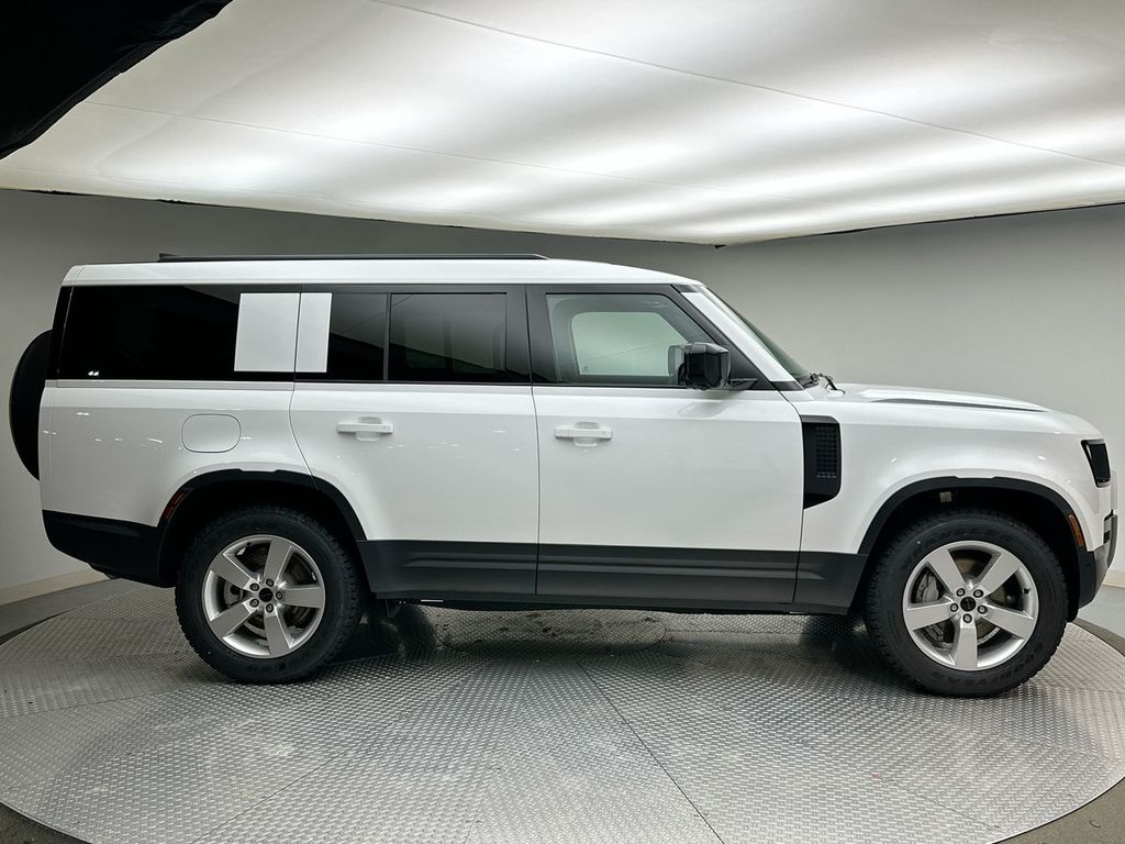 Thumbnail: 2026 Land Rover Defender - 4