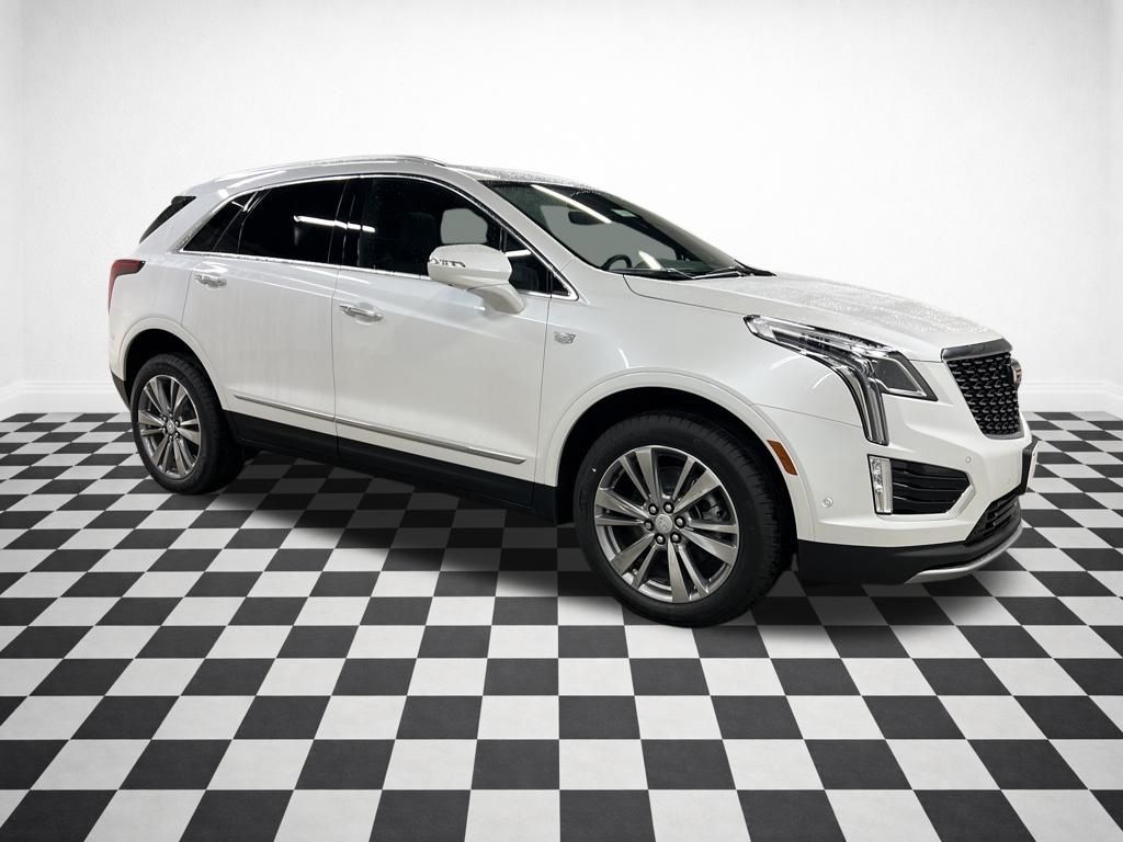 Crystal White Tricoat 2026 Cadillac XT5 Premium Luxury AWD SUV / Crossover Four-Wheel Drive 9-Speed Automatic