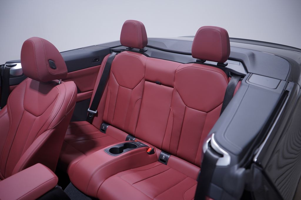 Thumbnail: 2026 BMW 4 Series - 12