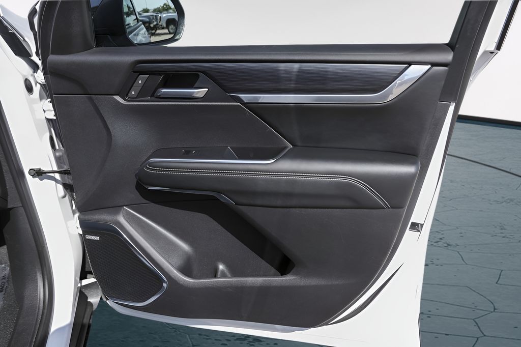 Used Car 2025 Gmc Acadia  Elevation For Sale Under $40,000 In Austin, Texas