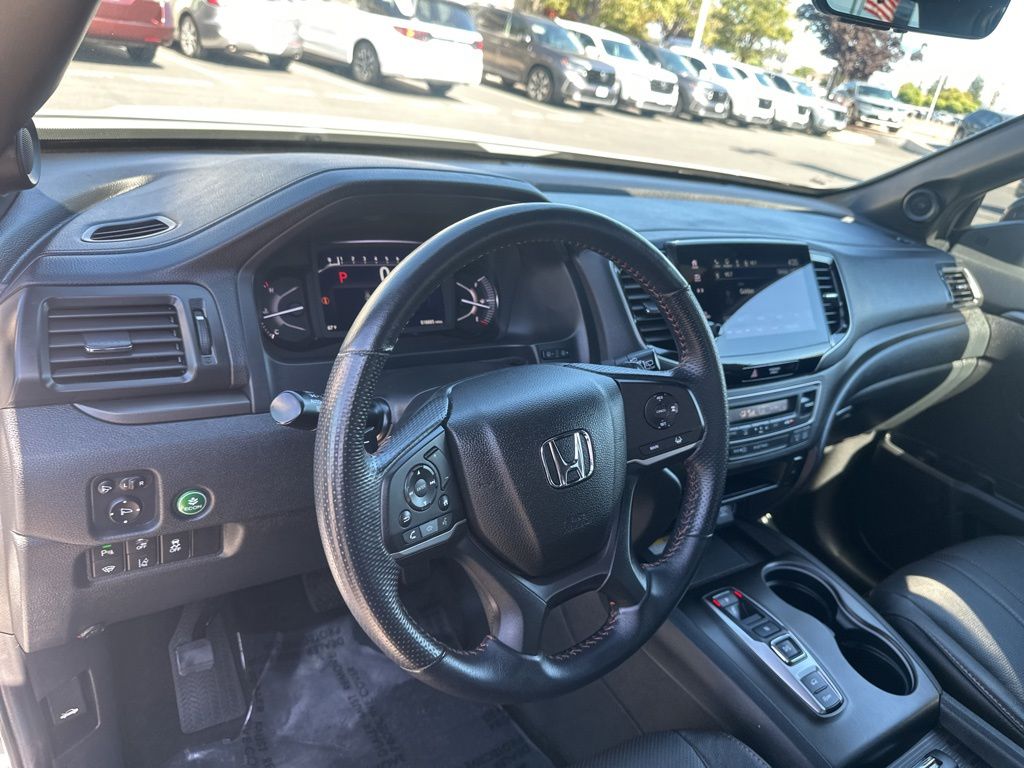 Thumbnail: 2022 Honda Passport - 18
