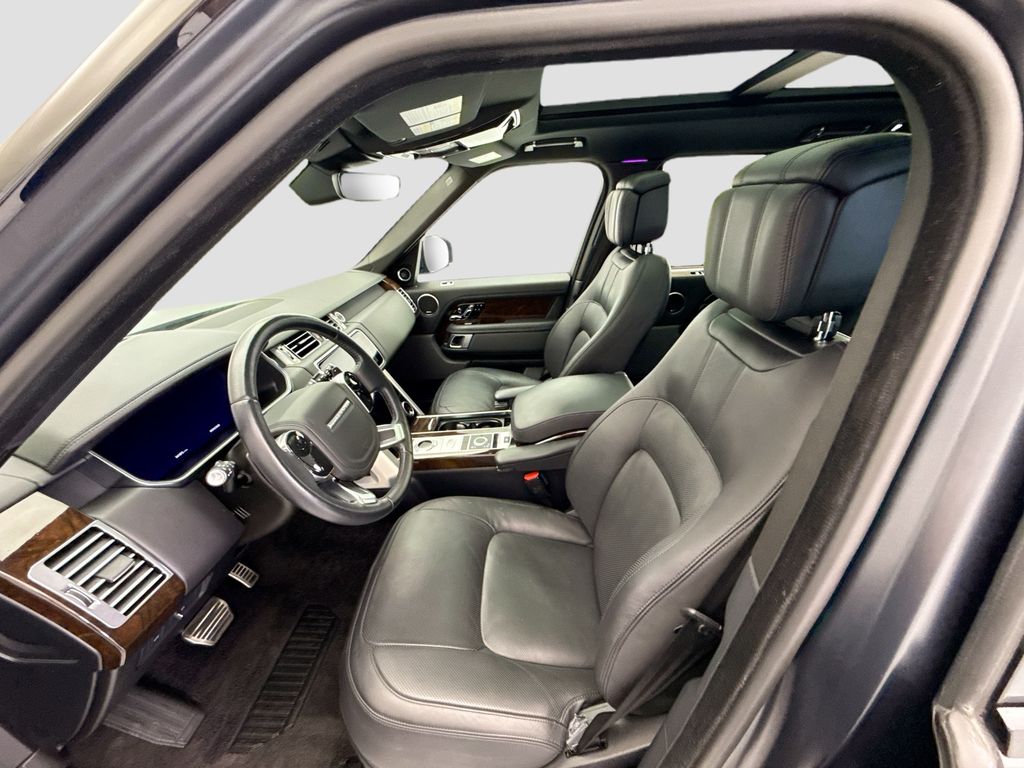 Thumbnail: 2021 Land Rover Range Rover - 17