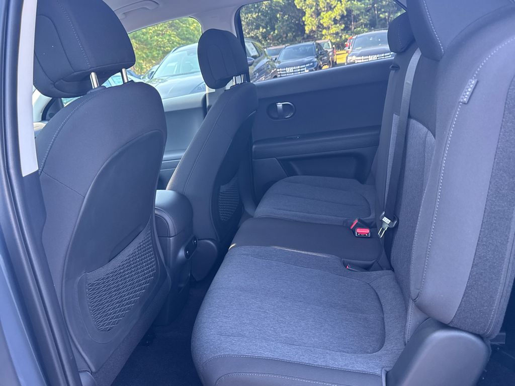 2025 Hyundai Ioniq 5 SE Standard Range photo 11
